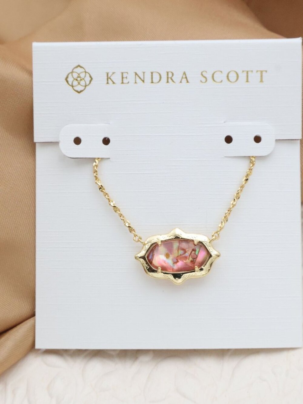 Kendra Scott Elisa Scallop Frame Gold Necklace